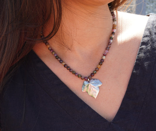 Efeublatt mit Turmalin (Klein)