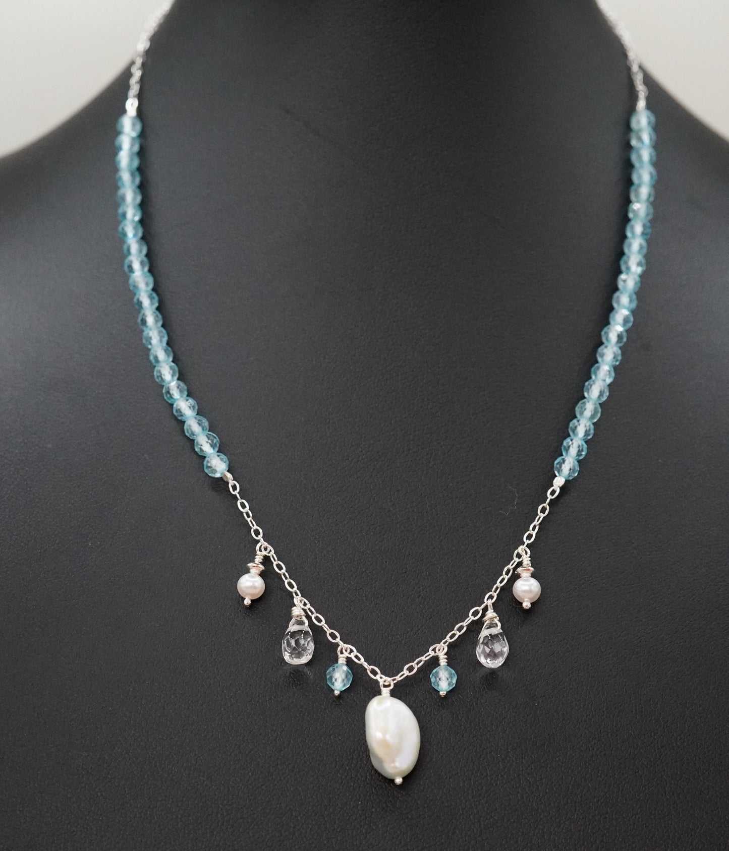 Halskette Preziosa Himmelblaue Topas