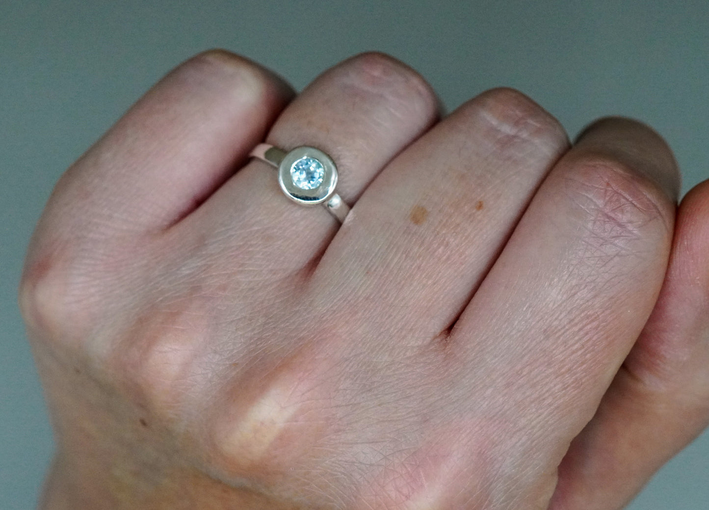 Bubble Ring Sky Blue Topas