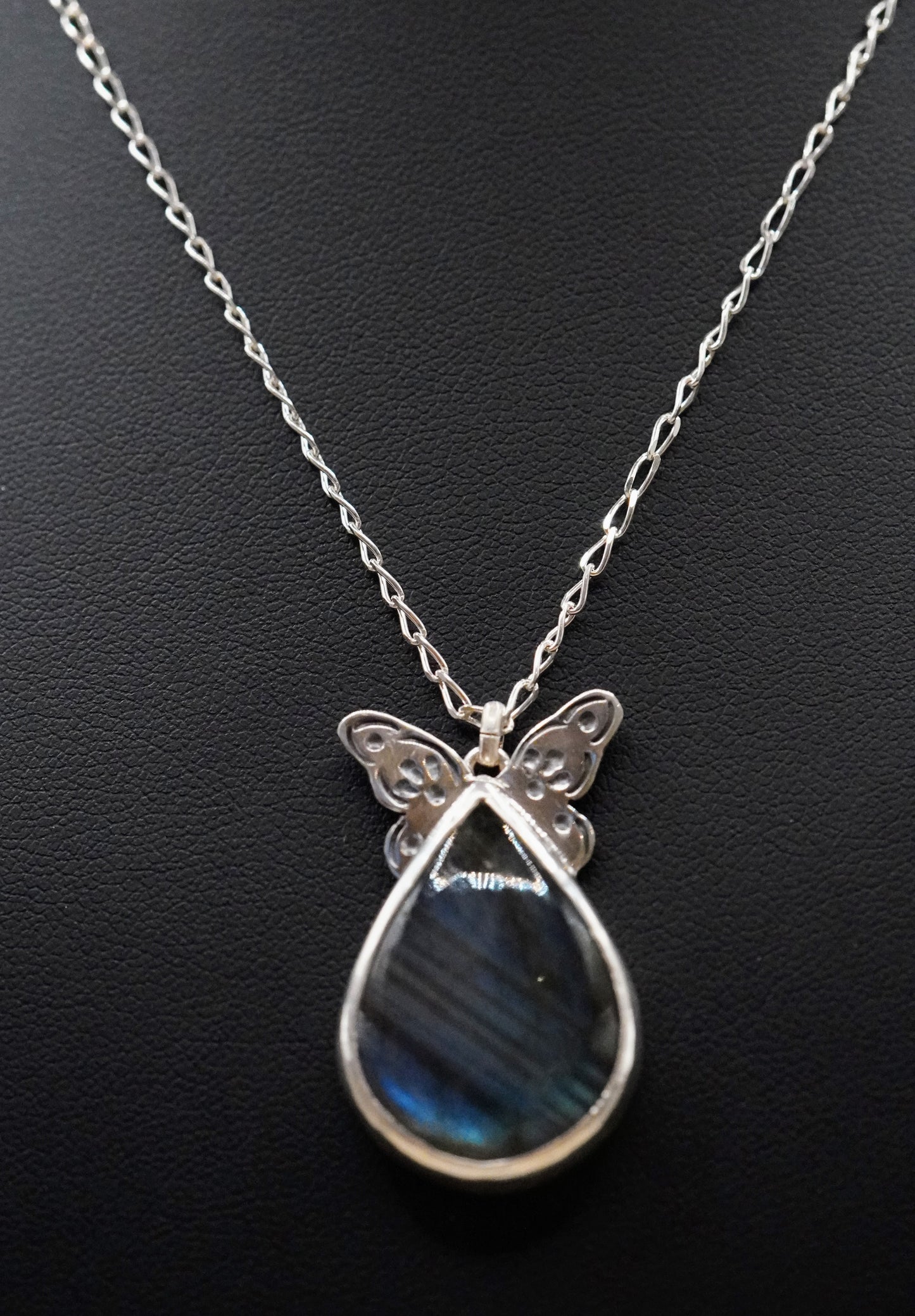 Mariposas Halskette mit Labradorit