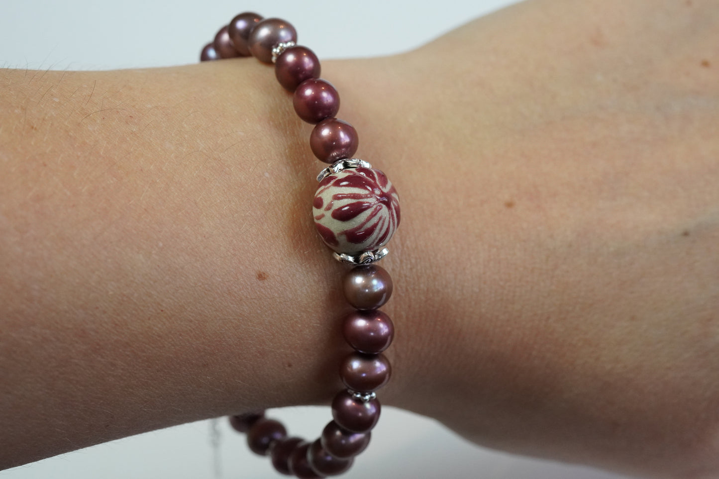 Perlenarmband mit Keramik & Echten Perlen