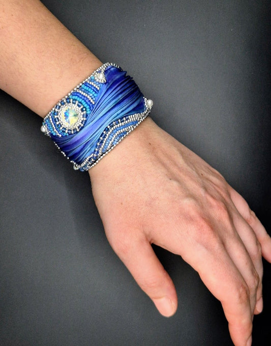 Armband "Silk dreams" Blau - Emmari Schmuck