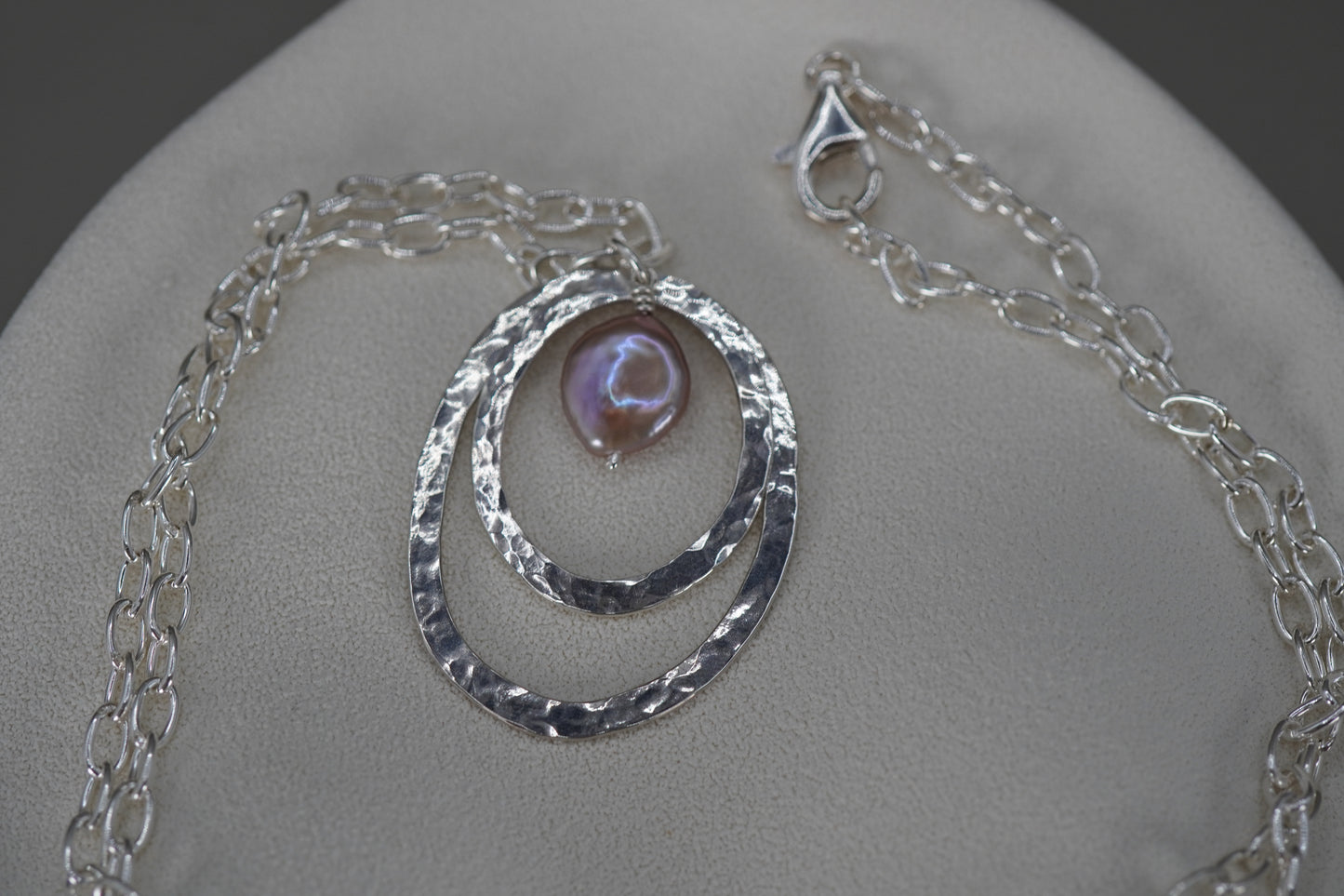 Elara Halskette mit Münzperle Braun