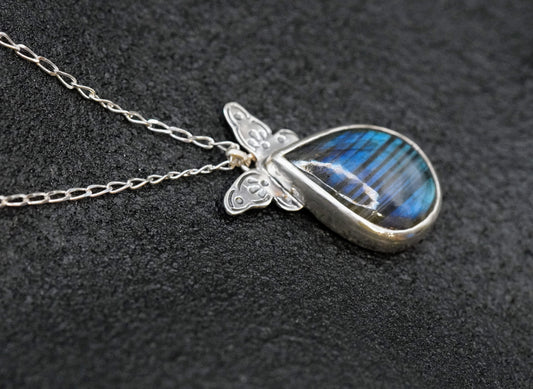 Mariposas Halskette mit Labradorit