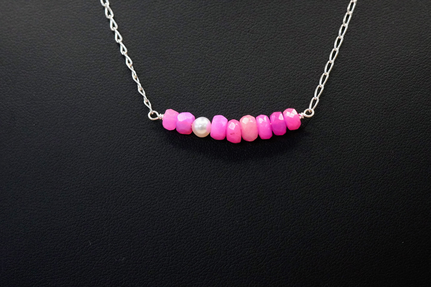 Steinreihe pink Opal und kleine Süsswasserperle