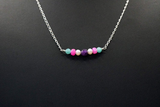 Steinreihe Vielfarbige