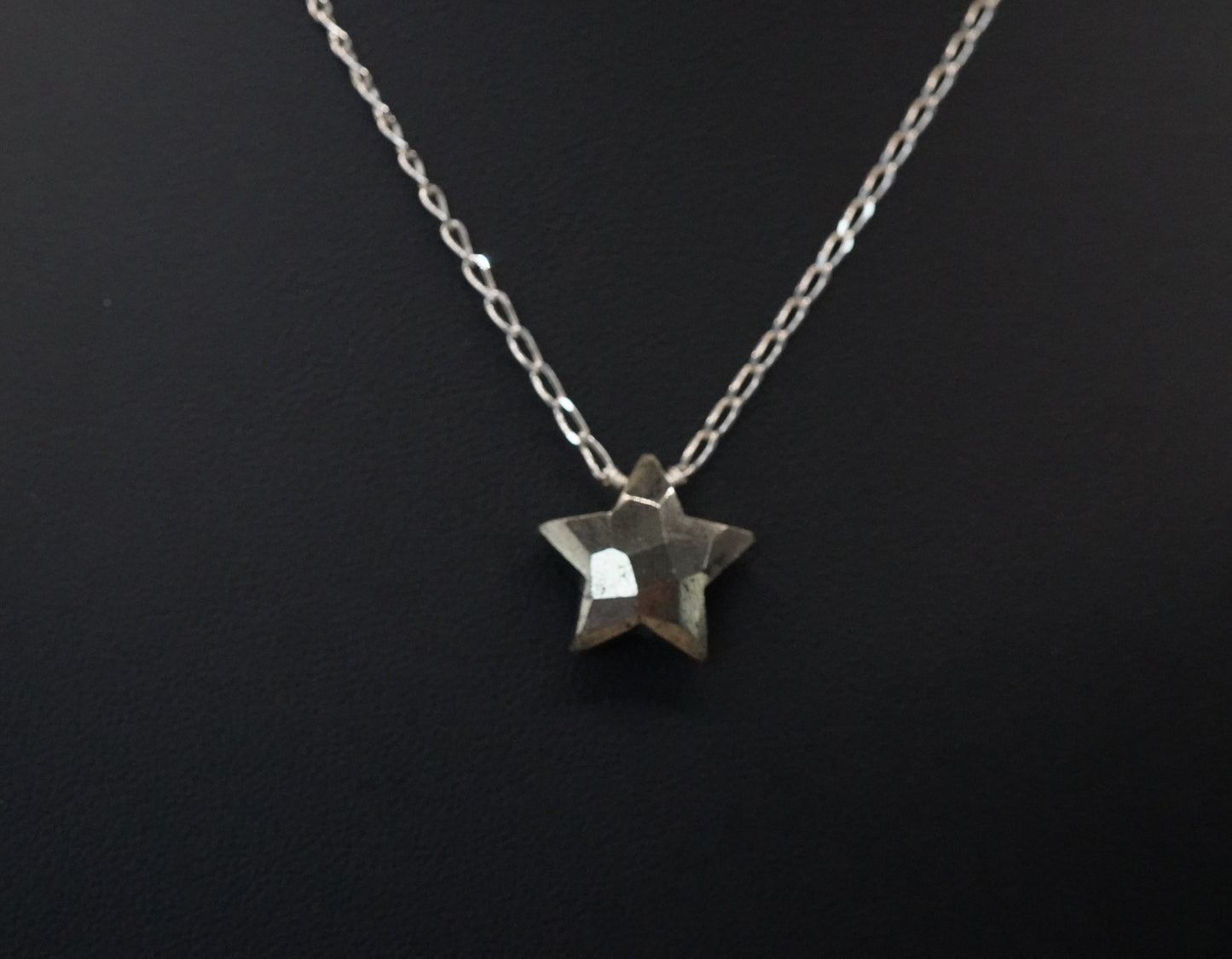 Schimmernde Stern Halskette Pyrit