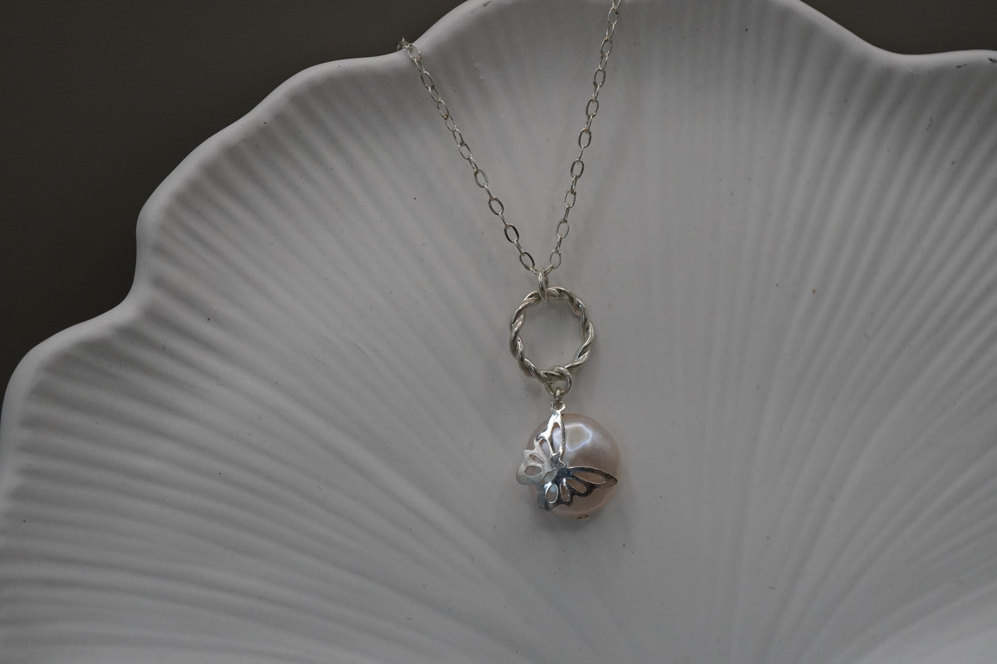 Aura mit Schmetterling und Coinpearl