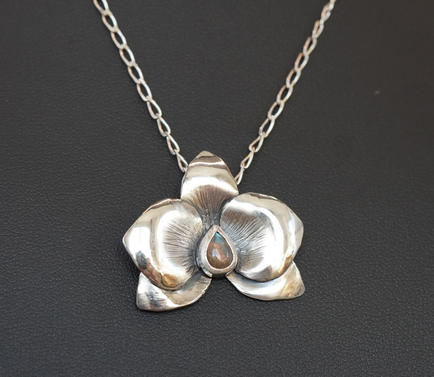 Orchidee Halskette klein mit Labradorit