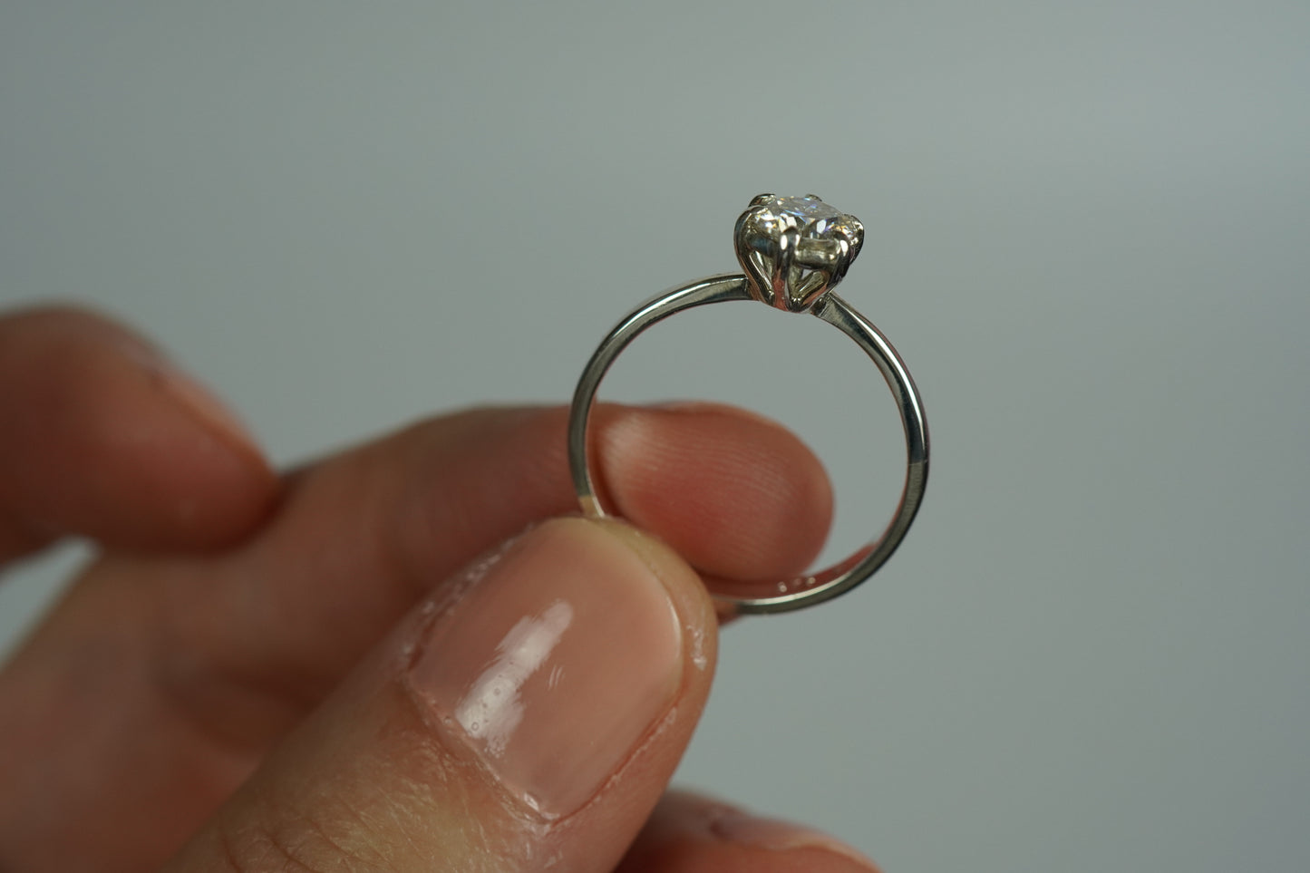 Solitär-Ring „Moissanit Glanz“ – Handgefertigte Eleganz