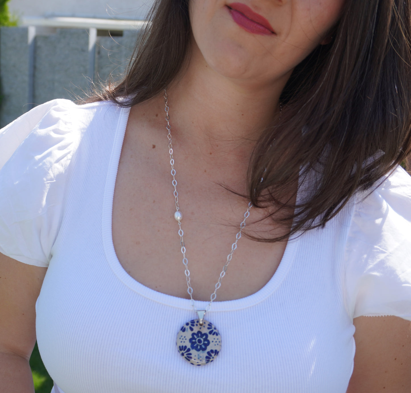 Lange Silberkette mit Talavera-Medaillon