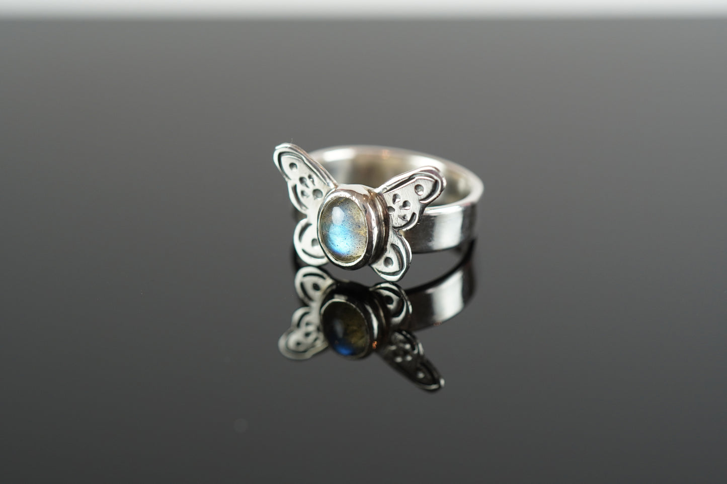 Mariposas Ring