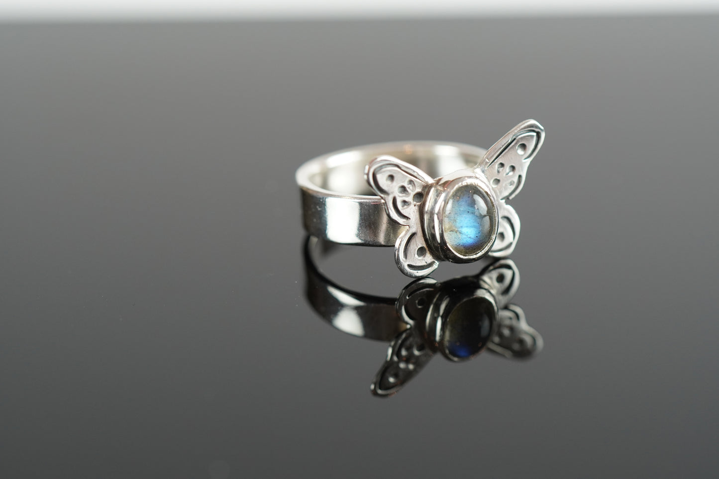 Mariposas Ring