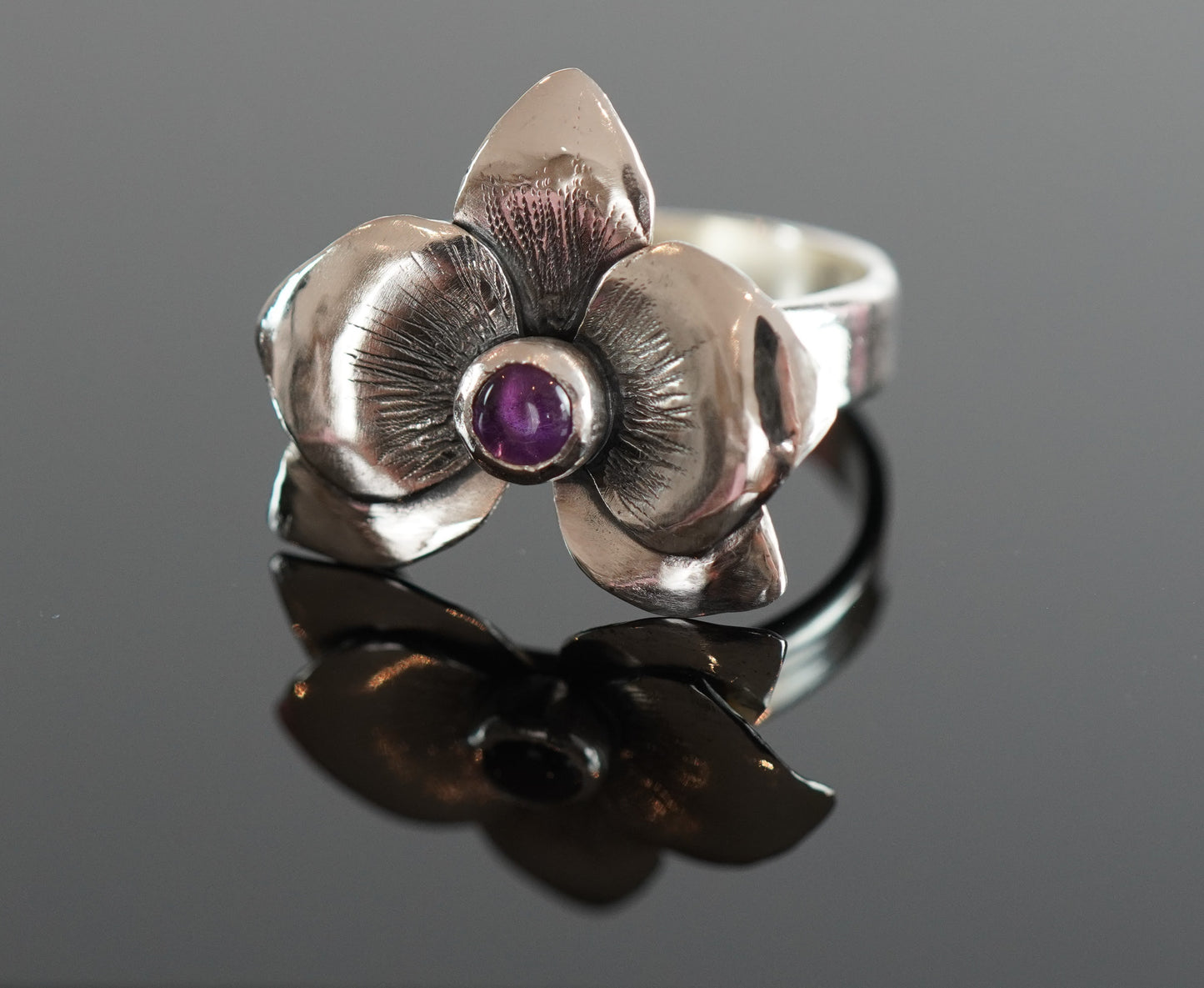 Orchidee Ring mit Amethyst