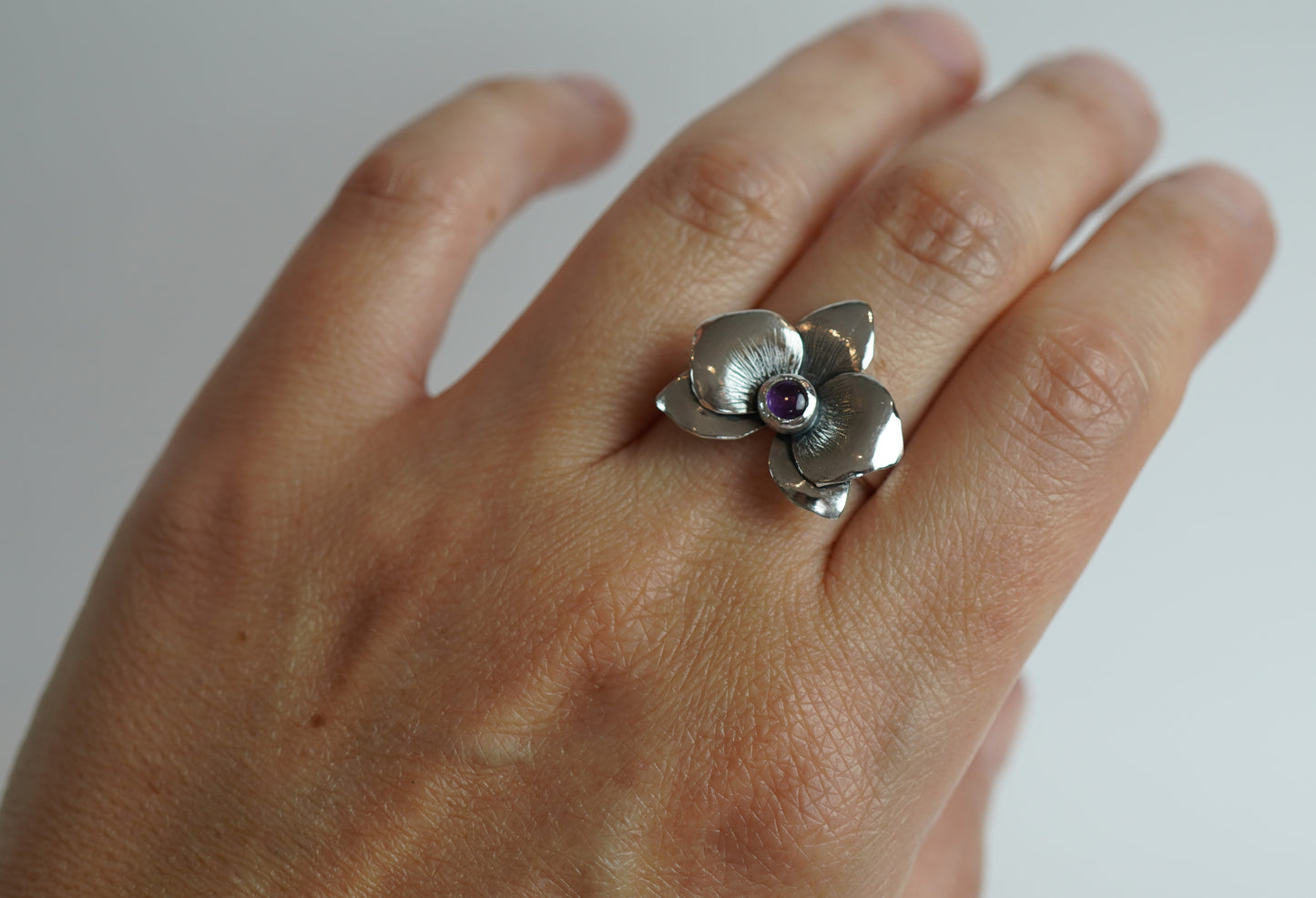 Orchidee Ring mit Amethyst