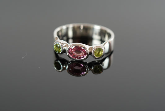 Ring Trilogie Peridot/ Pinke Turmalin
