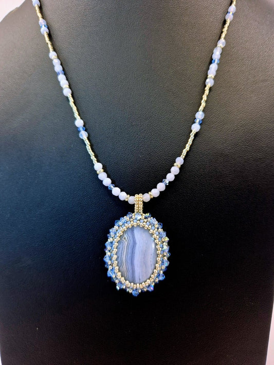 Blue lace agatha "verzauberte Steine" - Emmari Schmuck