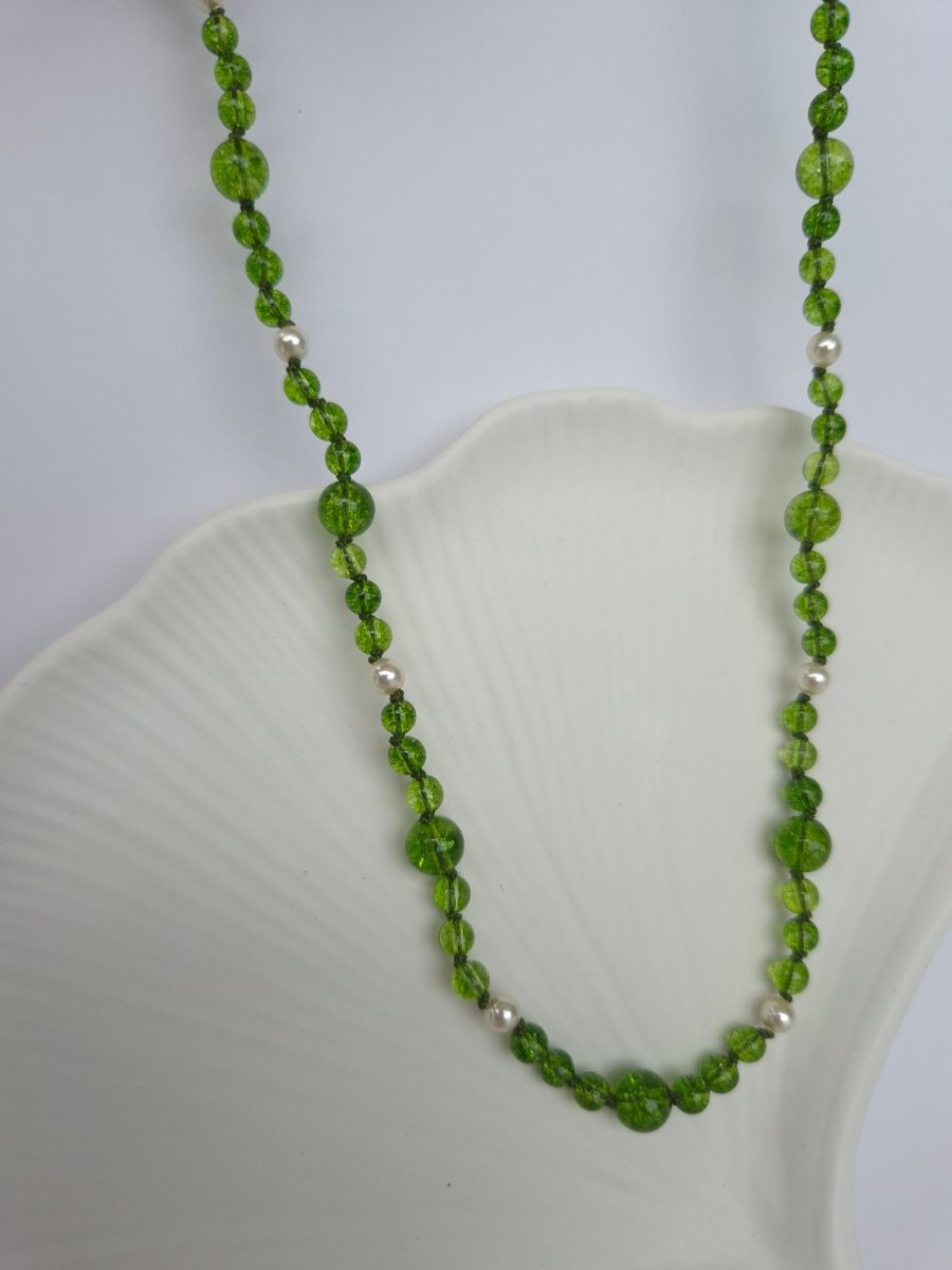 Cracked Peridot Geknüpfte Halskette - Emmari Schmuck