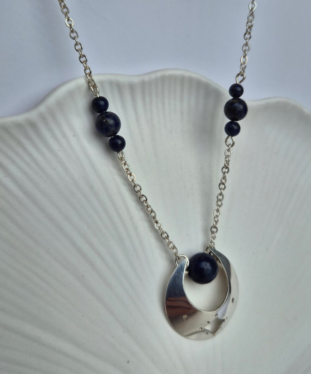 "Magia" Lapislazuli Halskette - Emmari Schmuck