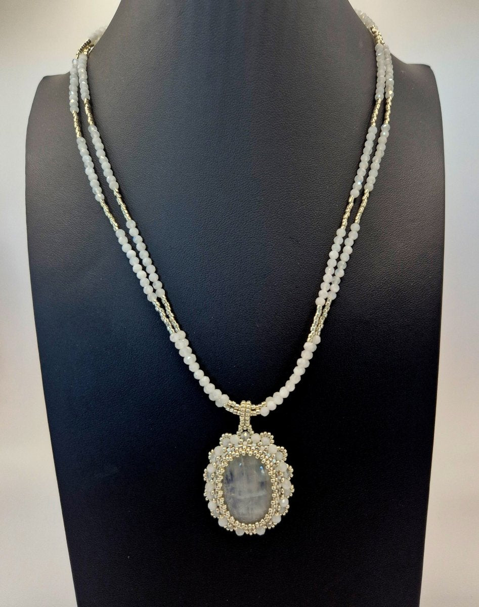 Mondstein "verzauberte Steine" - Emmari Schmuck
