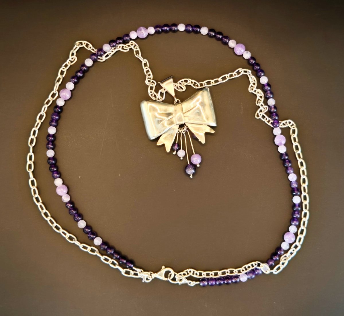 "Moños de plata" El Moño Halskette - Emmari Schmuck